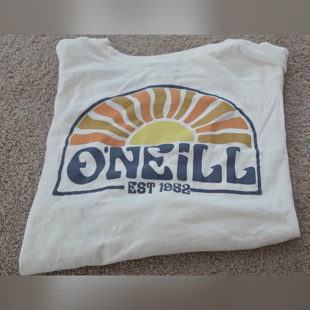 Oneil Long Sleeve Crop - Picture 2 of 2
